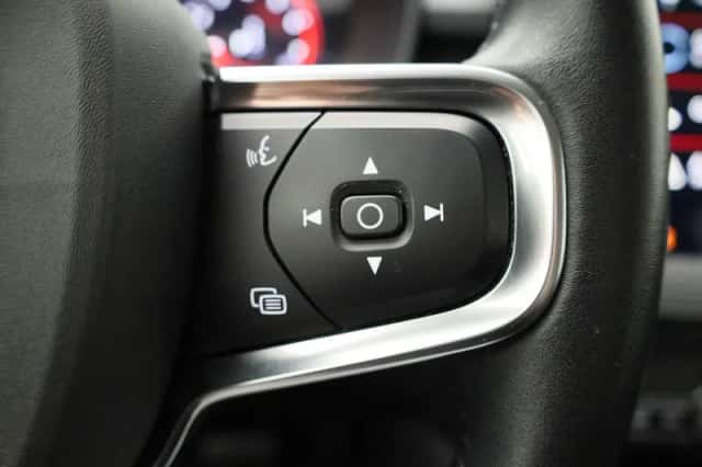 Volvo XC40 (2021) thumbnail 15