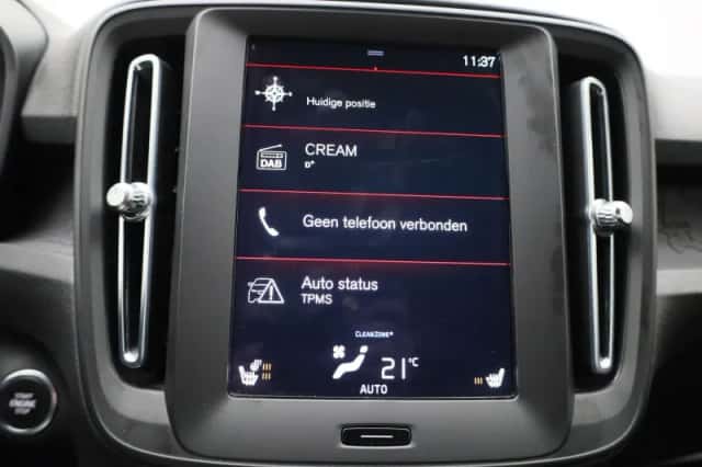 Volvo XC40 (2021) thumbnail 19