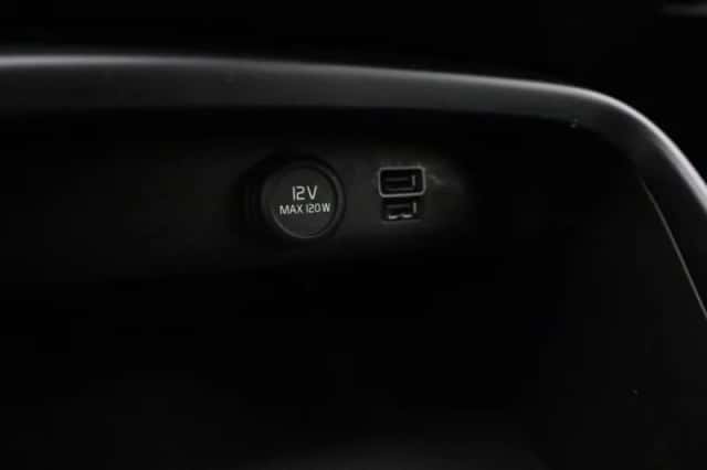 Volvo XC40 (2021) thumbnail 25