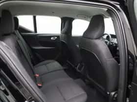 Volvo XC40 thumbnail 32