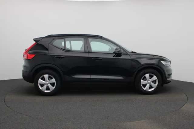 Volvo XC40 (2021) thumbnail 6