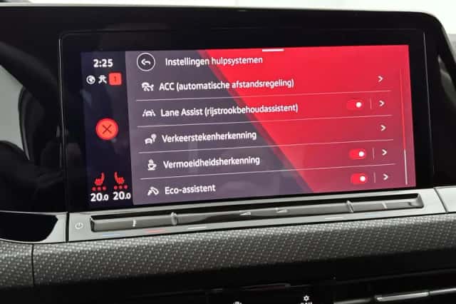 Volkswagen Golf (2024) thumbnail 15