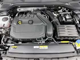 Volkswagen Golf (2024) thumbnail 33