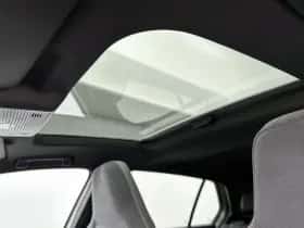 Volkswagen Golf thumbnail 35