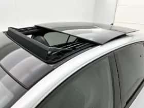 Volkswagen Golf thumbnail 37