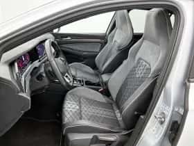 Volkswagen Golf thumbnail 41
