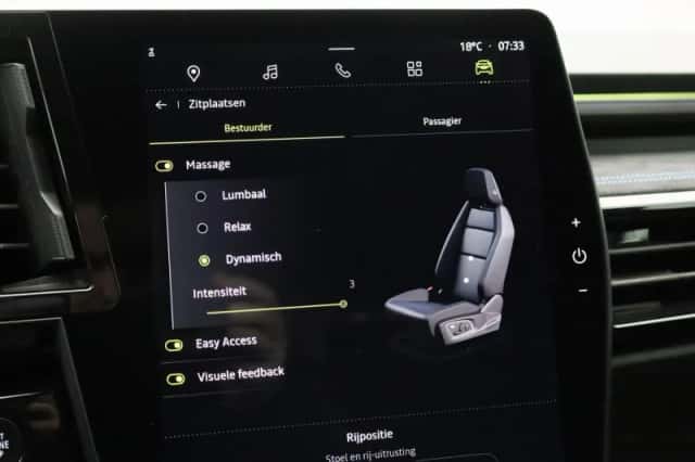 Renault Austral (2023) thumbnail 32