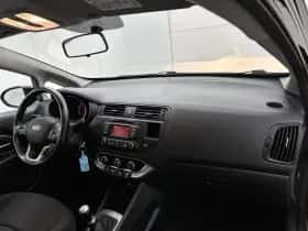 Kia Rio thumbnail 12