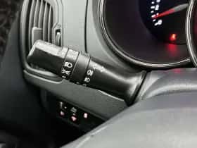 Kia Rio thumbnail 10