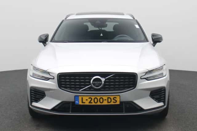 Volvo V60 (2021) thumbnail 3