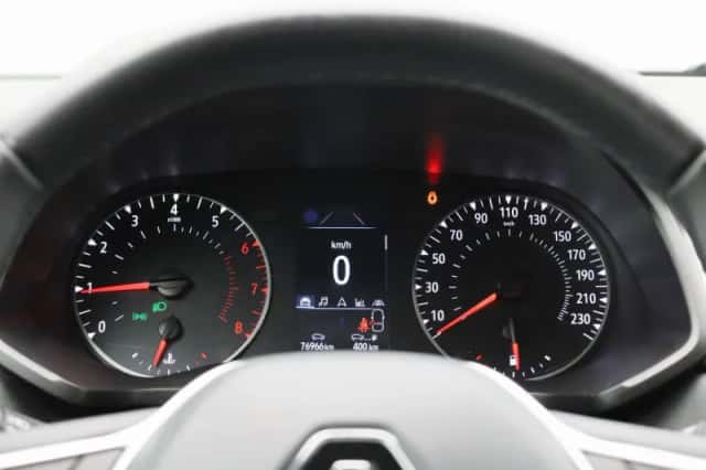 Renault Captur (2022) thumbnail 8