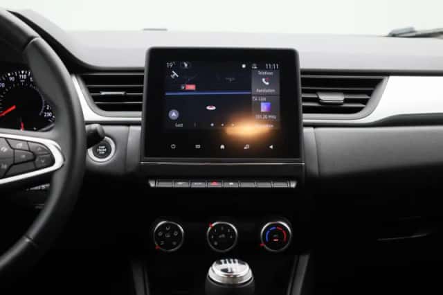 Renault Captur (2022) thumbnail 9