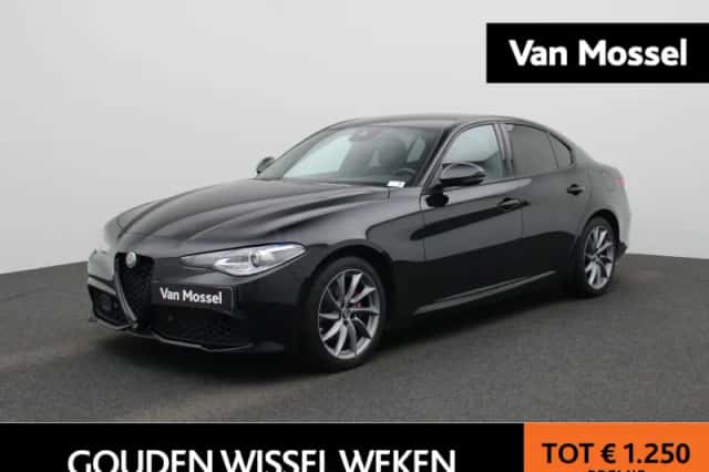 Alfa Romeo Giulia (2023) thumbnail 1