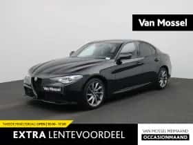Alfa Romeo Giulia (2023) thumbnail 1