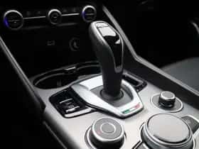 Alfa Romeo Giulia (2023) thumbnail 17