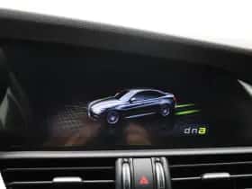Alfa Romeo Giulia (2023) thumbnail 23