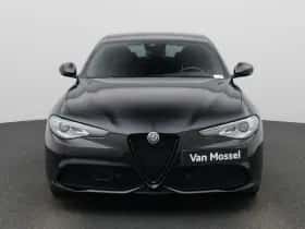 Alfa Romeo Giulia (2023) thumbnail 4