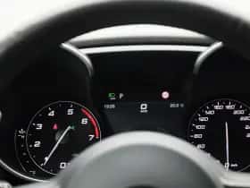 Alfa Romeo Giulia (2023) thumbnail 8