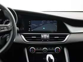 Alfa Romeo Giulia (2023) thumbnail 9