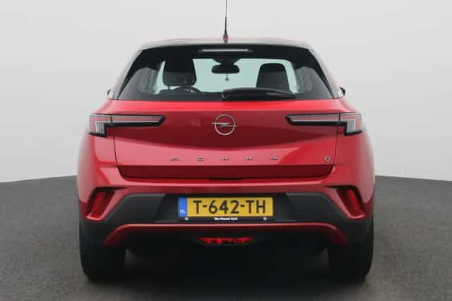 Opel Mokka-e (2023) thumbnail 5