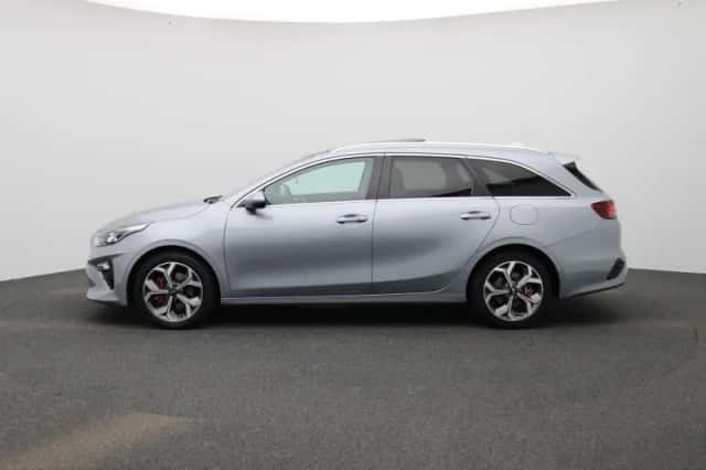 Kia Ceed Sportswagon (2021) thumbnail 4