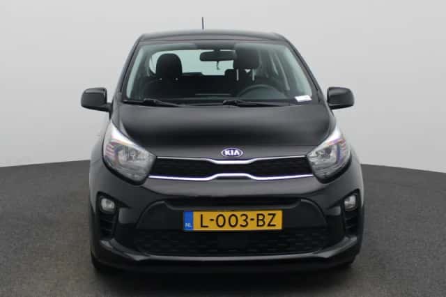 Kia Picanto (2021) thumbnail 3