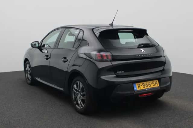 Peugeot 208 (2022) thumbnail 2