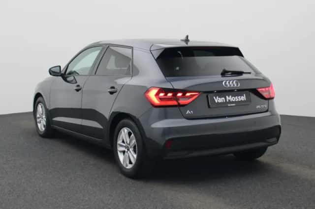 Audi A1 (2021) thumbnail 2