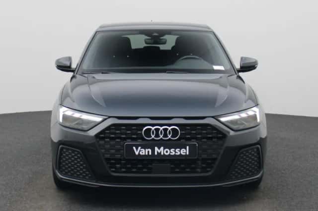 Audi A1 (2021) thumbnail 3