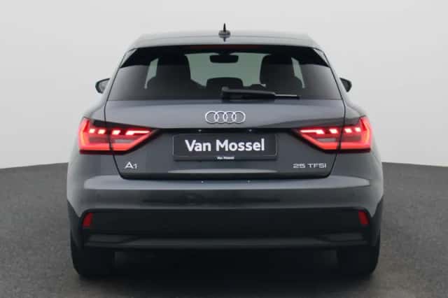 Audi A1 (2021) thumbnail 5