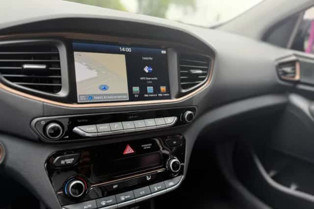Hyundai Ioniq (2019) thumbnail 5