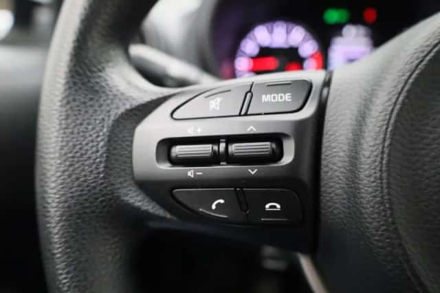 Kia Picanto (2021) thumbnail 18