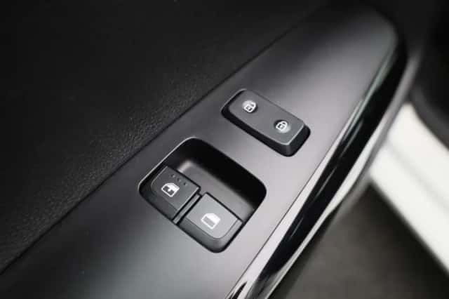 Kia Picanto (2021) thumbnail 23