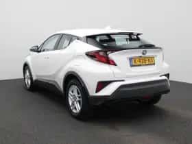 Toyota C-HR (2021) thumbnail 2