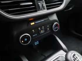 Ford Focus thumbnail 16
