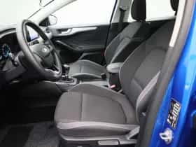 Ford Focus thumbnail 8