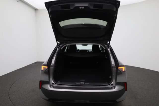 Opel Astra (2023) thumbnail 11