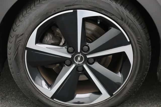 Opel Astra (2023) thumbnail 12