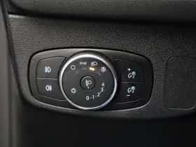 Ford Focus thumbnail 19
