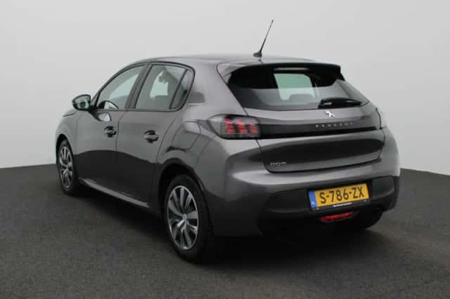 Peugeot 208 (2023) thumbnail 2