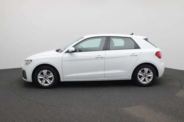 Audi A1 (2023) thumbnail 4
