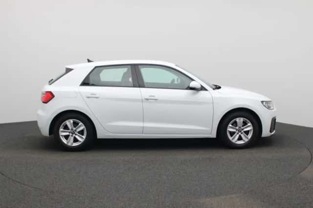 Audi A1 (2023) thumbnail 6