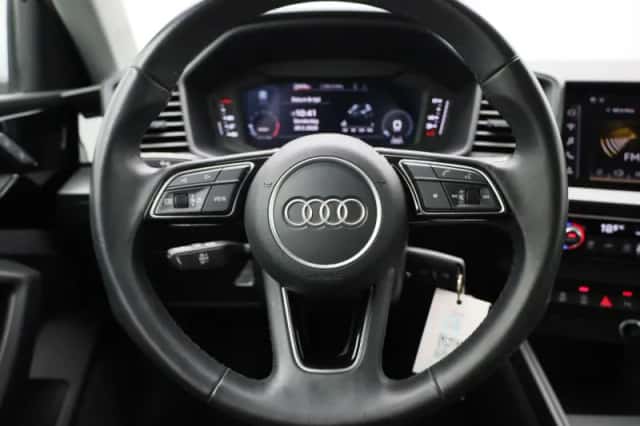 Audi A1 (2023) thumbnail 7