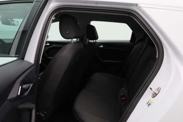Audi A1 (2023) thumbnail 10