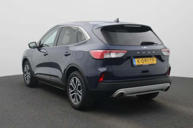 Ford Kuga (2021) thumbnail 2