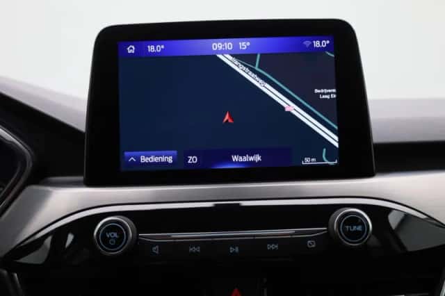 Ford Kuga (2021) thumbnail 16