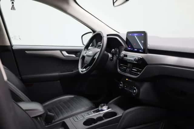 Ford Kuga (2021) thumbnail 30