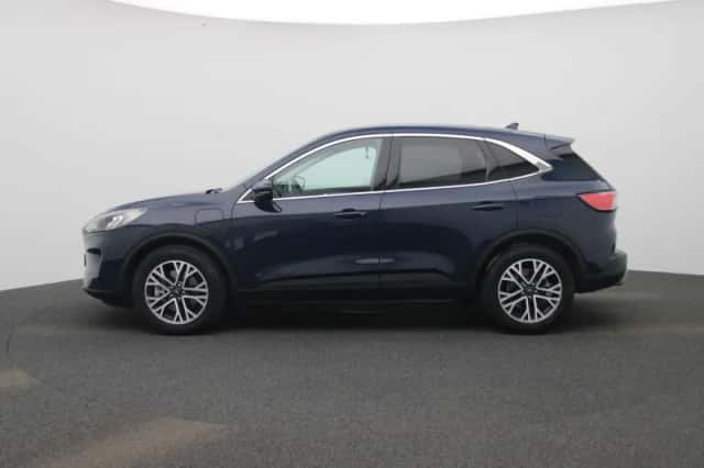 Ford Kuga (2021) thumbnail 4