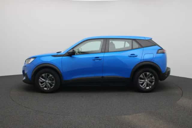 Peugeot 2008 (2022) thumbnail 4