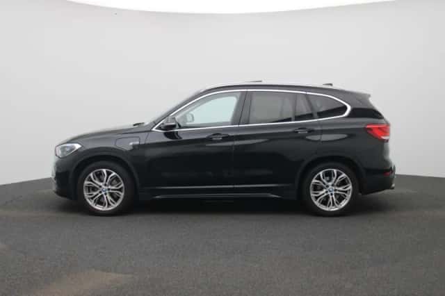 BMW X1 (2022) thumbnail 4
